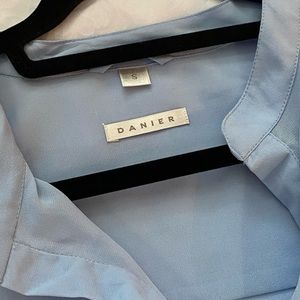 Summer long shirt , great for summer excellent condition like new